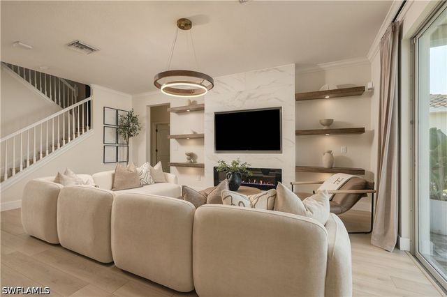 2109 Clementine ST, Naples, FL 34120