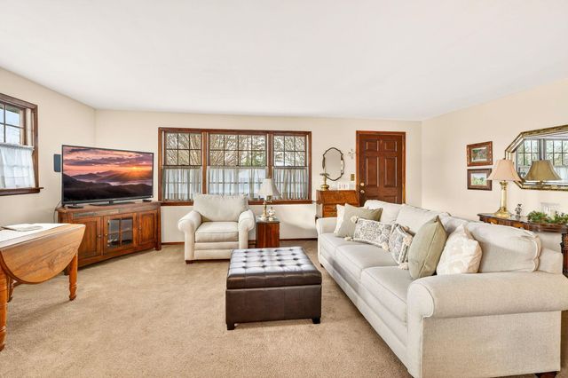 55 Elizabeth Street, Canal Winchester, OH 43110