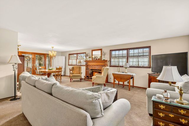 55 Elizabeth Street, Canal Winchester, OH 43110