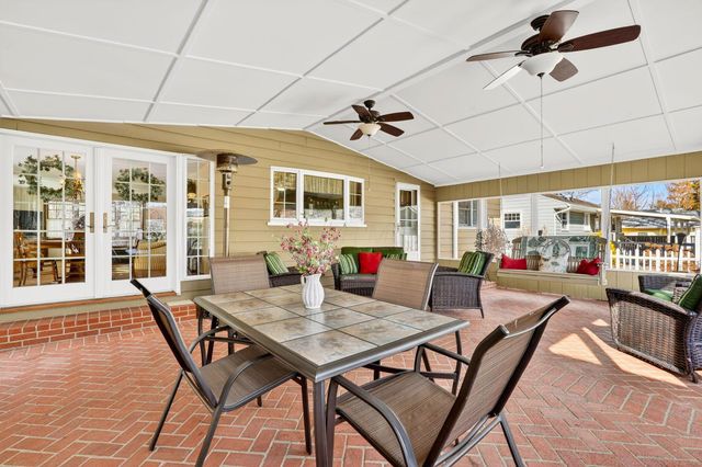 55 Elizabeth Street, Canal Winchester, OH 43110