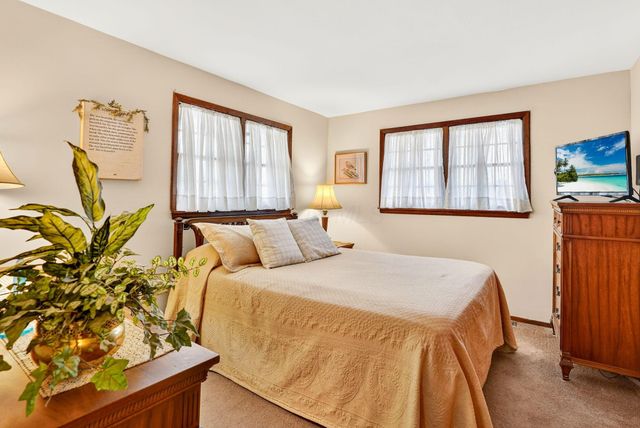 55 Elizabeth Street, Canal Winchester, OH 43110