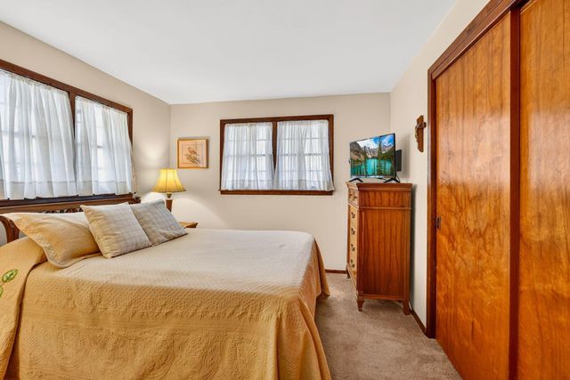 55 Elizabeth Street, Canal Winchester, OH 43110