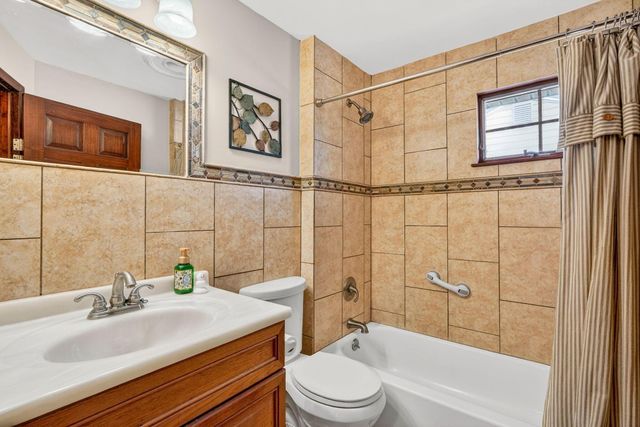 55 Elizabeth Street, Canal Winchester, OH 43110