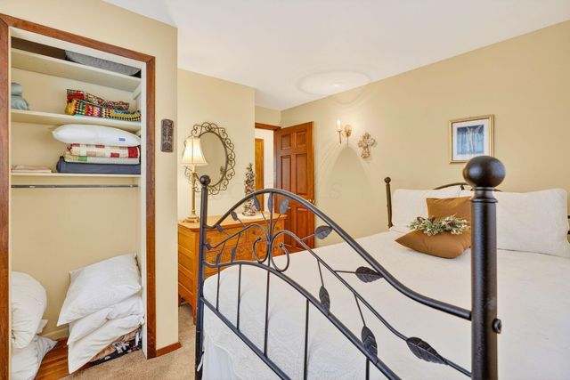 55 Elizabeth Street, Canal Winchester, OH 43110