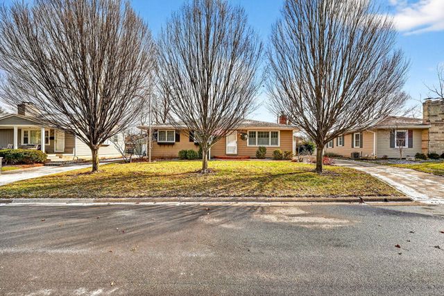 55 Elizabeth Street, Canal Winchester, OH 43110