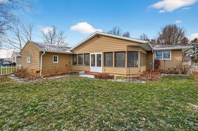 55 Elizabeth Street, Canal Winchester, OH 43110