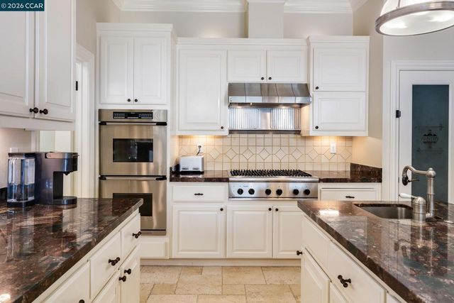 11 Hunters Ter, Danville, CA 94506