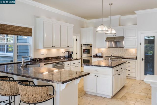 11 Hunters Ter, Danville, CA 94506