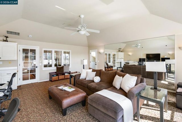 11 Hunters Ter, Danville, CA 94506