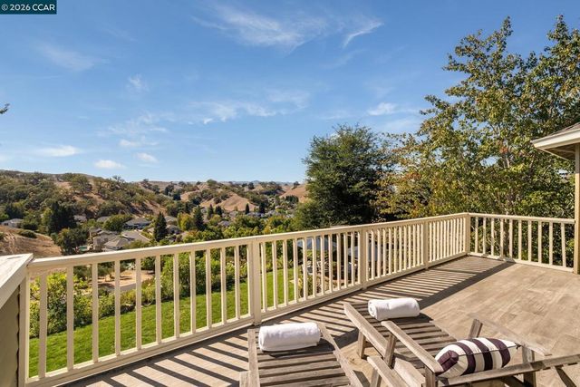 11 Hunters Ter, Danville, CA 94506