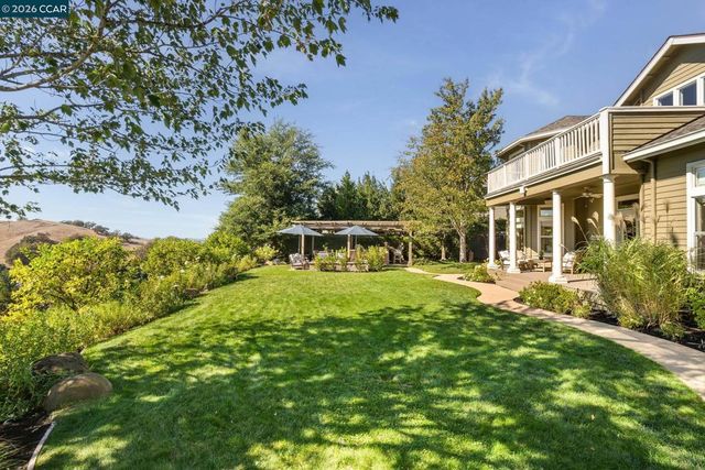 11 Hunters Ter, Danville, CA 94506