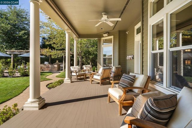 11 Hunters Ter, Danville, CA 94506
