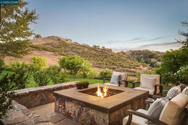 11 Hunters Ter, Danville, CA 94506