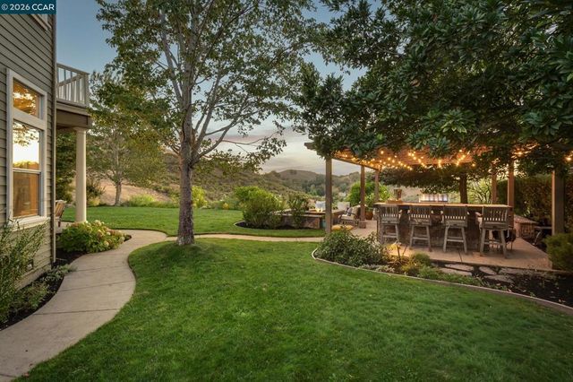 11 Hunters Ter, Danville, CA 94506