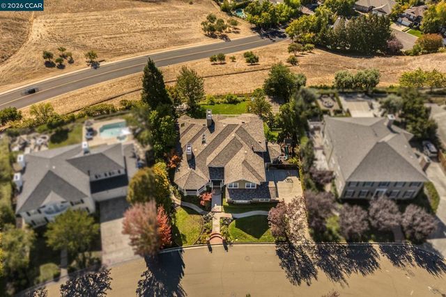 11 Hunters Ter, Danville, CA 94506