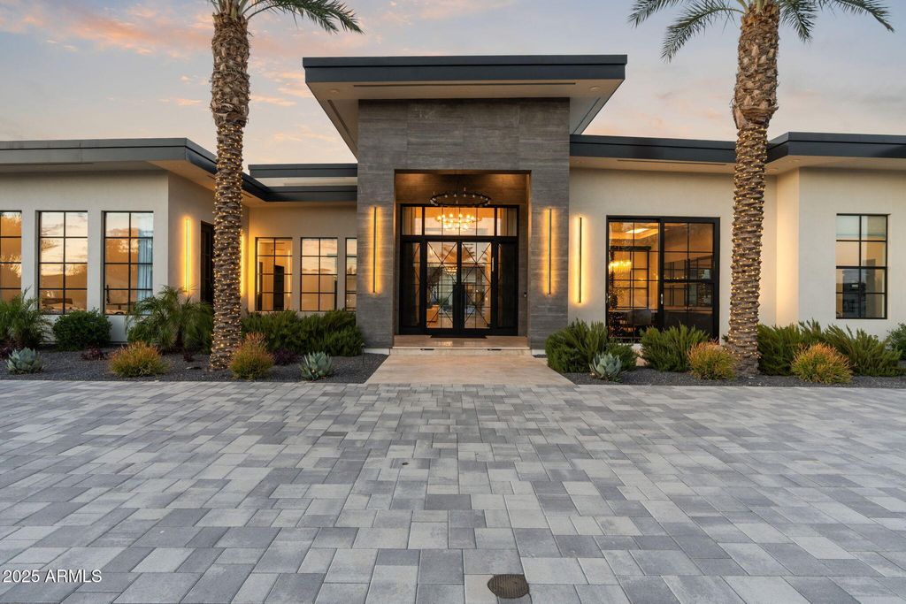 6324 E COCHISE Road, Paradise Valley, AZ 85253