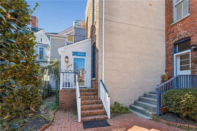 419 Court ST, Portsmouth, VA 23704