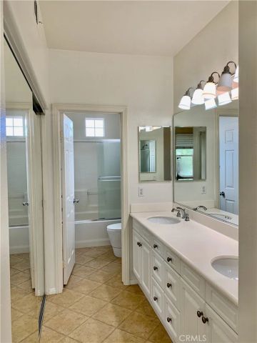 131 Stepping Stone, Irvine, CA 92603