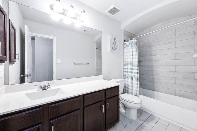 32322 Dusted Bronze Drive, Brookshire, TX 77423