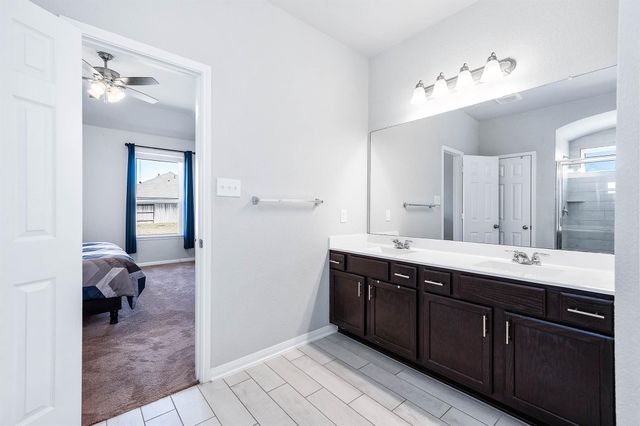 32322 Dusted Bronze Drive, Brookshire, TX 77423