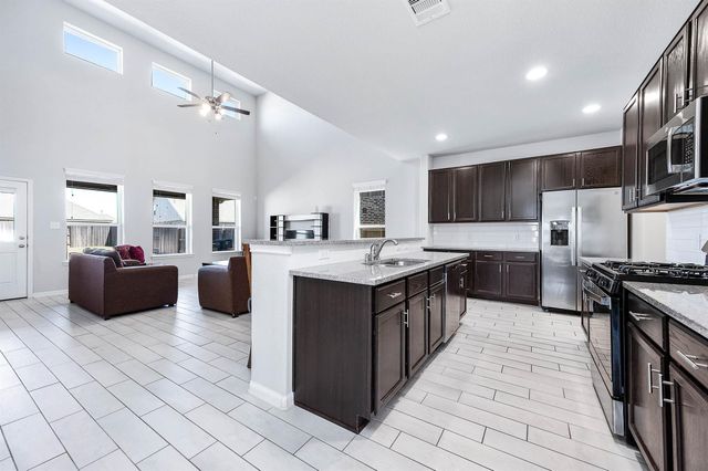 32322 Dusted Bronze Drive, Brookshire, TX 77423