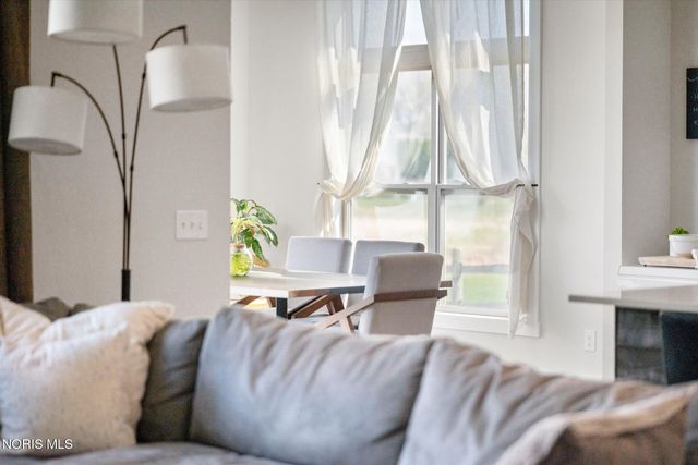 5635 Waterville Monclova Road, Monclova, OH 43542