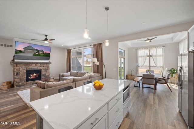 5635 Waterville Monclova Road, Monclova, OH 43542