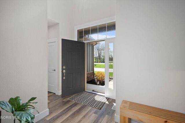 5635 Waterville Monclova Road, Monclova, OH 43542