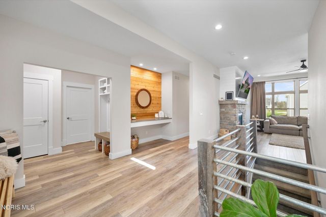 5635 Waterville Monclova Road, Monclova, OH 43542