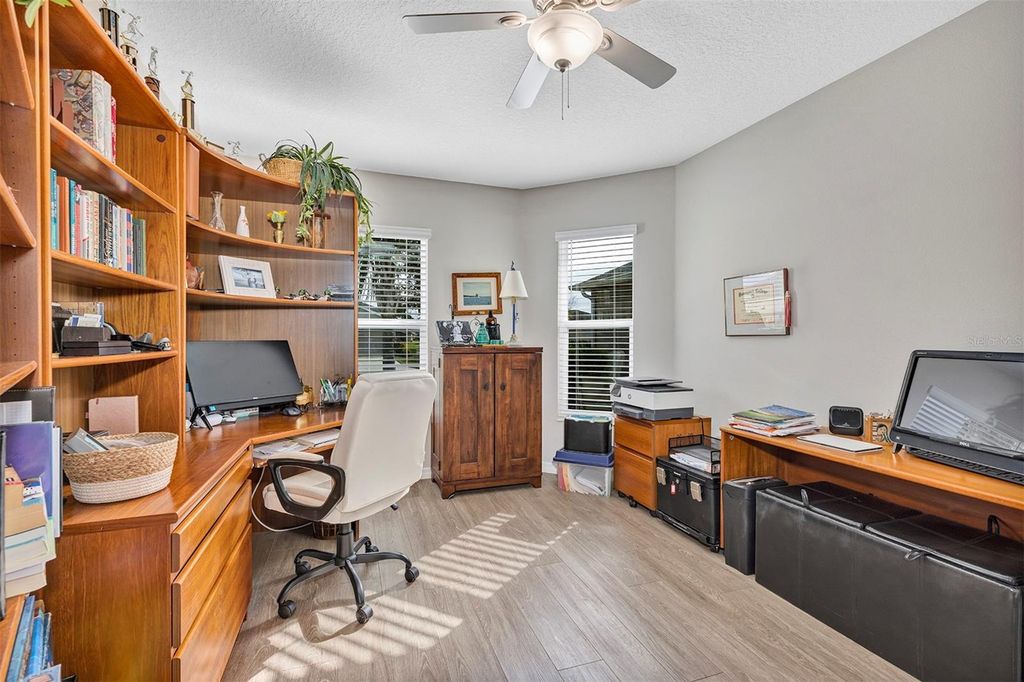 Image 15 of property listing at 3722 ARLINGTON RIDGE BOULEVARD, Leesburg, FL 34748