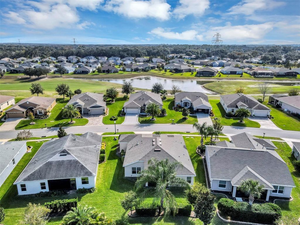 Image 20 of property listing at 3722 ARLINGTON RIDGE BOULEVARD, Leesburg, FL 34748