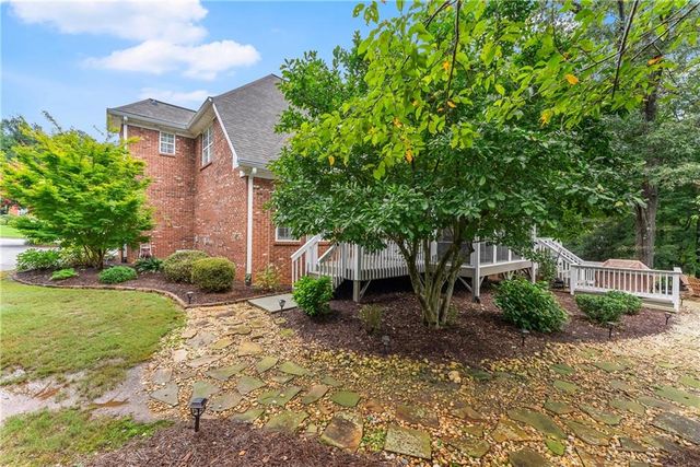 1503 Cleveland Court, Loganville, GA 30052