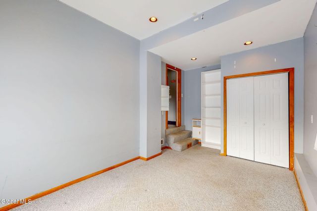 7 Theresa Ann Court, Colonie, NY 12205