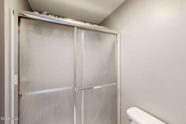 7 Theresa Ann Court, Colonie, NY 12205