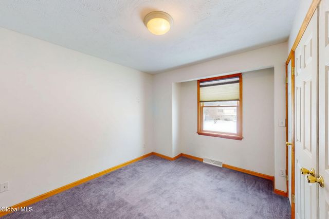 7 Theresa Ann Court, Colonie, NY 12205