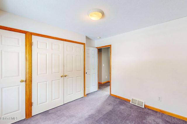 7 Theresa Ann Court, Colonie, NY 12205