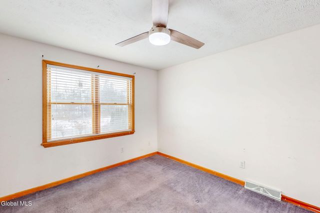 7 Theresa Ann Court, Colonie, NY 12205