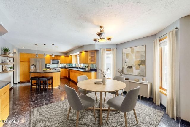 7 Theresa Ann Court, Colonie, NY 12205