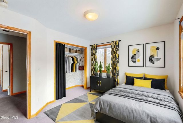 7 Theresa Ann Court, Colonie, NY 12205