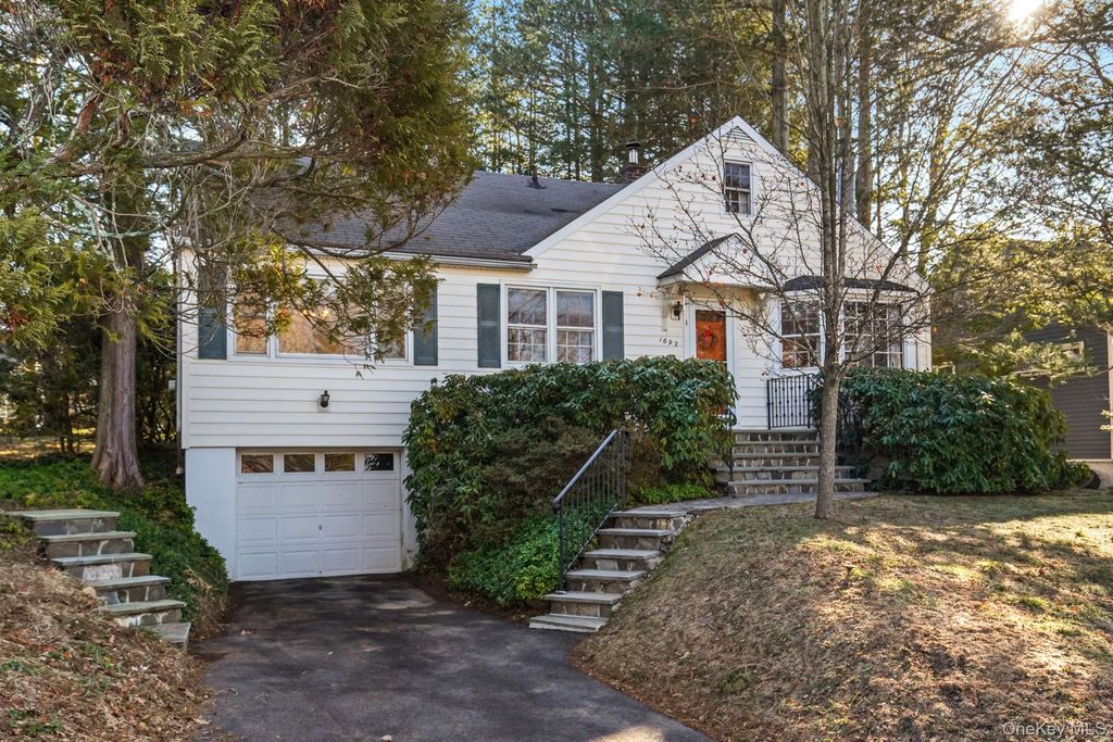 1692 Central Street, Yorktown Heights, NY 10598