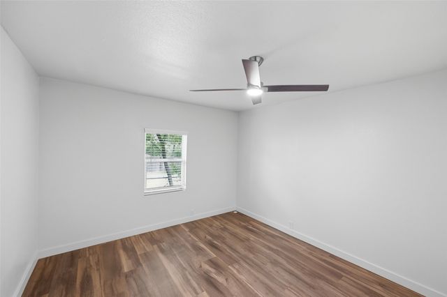 5525 Goodman Avenue, Fort Worth, TX 76107