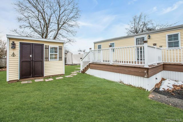 58 Valley Forge Drive, Bohemia, NY 11716