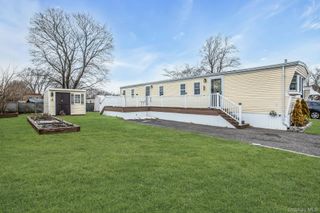 58 Valley Forge Drive, Bohemia, NY 11716