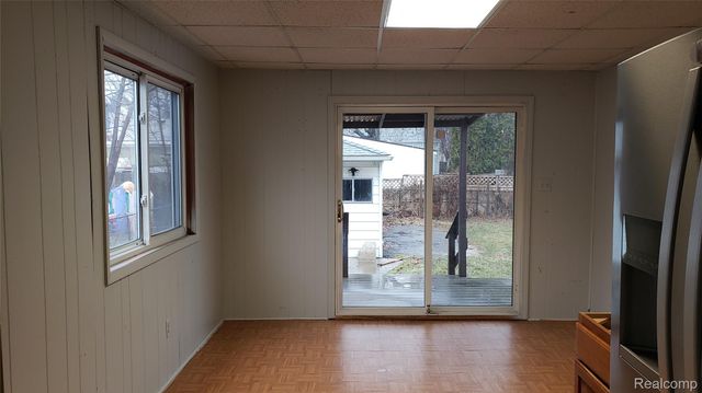 4116 Syracuse Street, Dearborn Heights, MI 48125