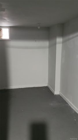 4116 Syracuse Street, Dearborn Heights, MI 48125