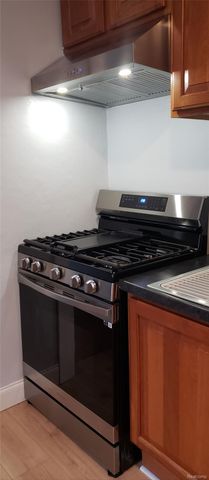 4116 Syracuse Street, Dearborn Heights, MI 48125