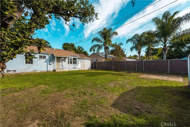 166 E Osgood Street, Long Beach, CA 90805