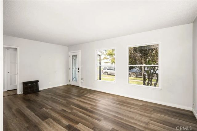 166 E Osgood Street, Long Beach, CA 90805