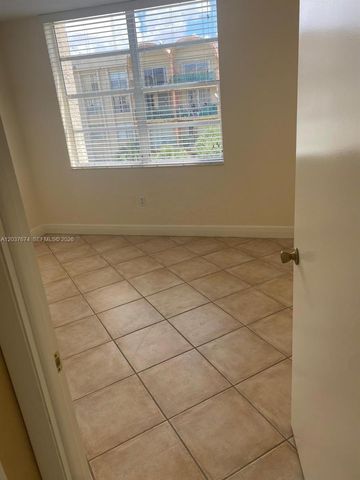 9320 Fontainebleau Blvd 515, Miami, FL 33172