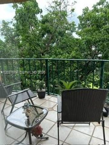 9320 Fontainebleau Blvd 515, Miami, FL 33172